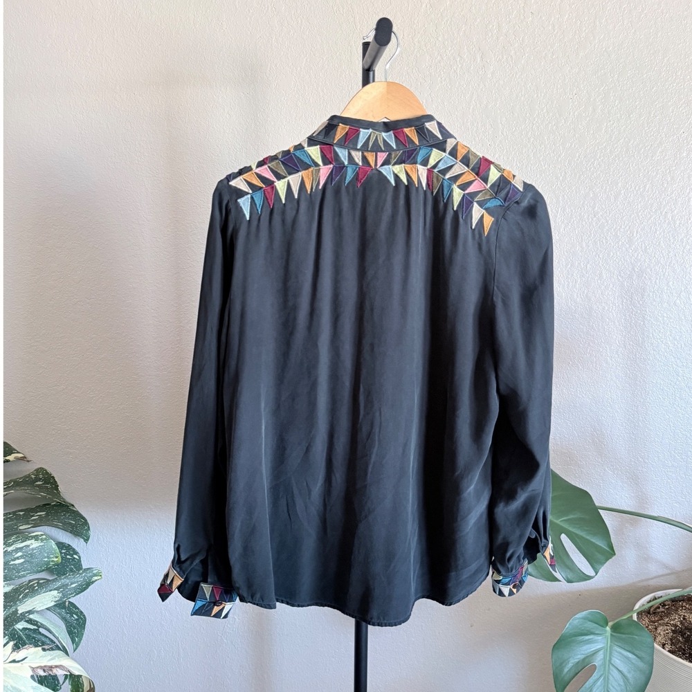 Blue Ice Vintage 100% Silk Black Button Up Blouse Embroidered Triangles Size L - Picture 2 of 7